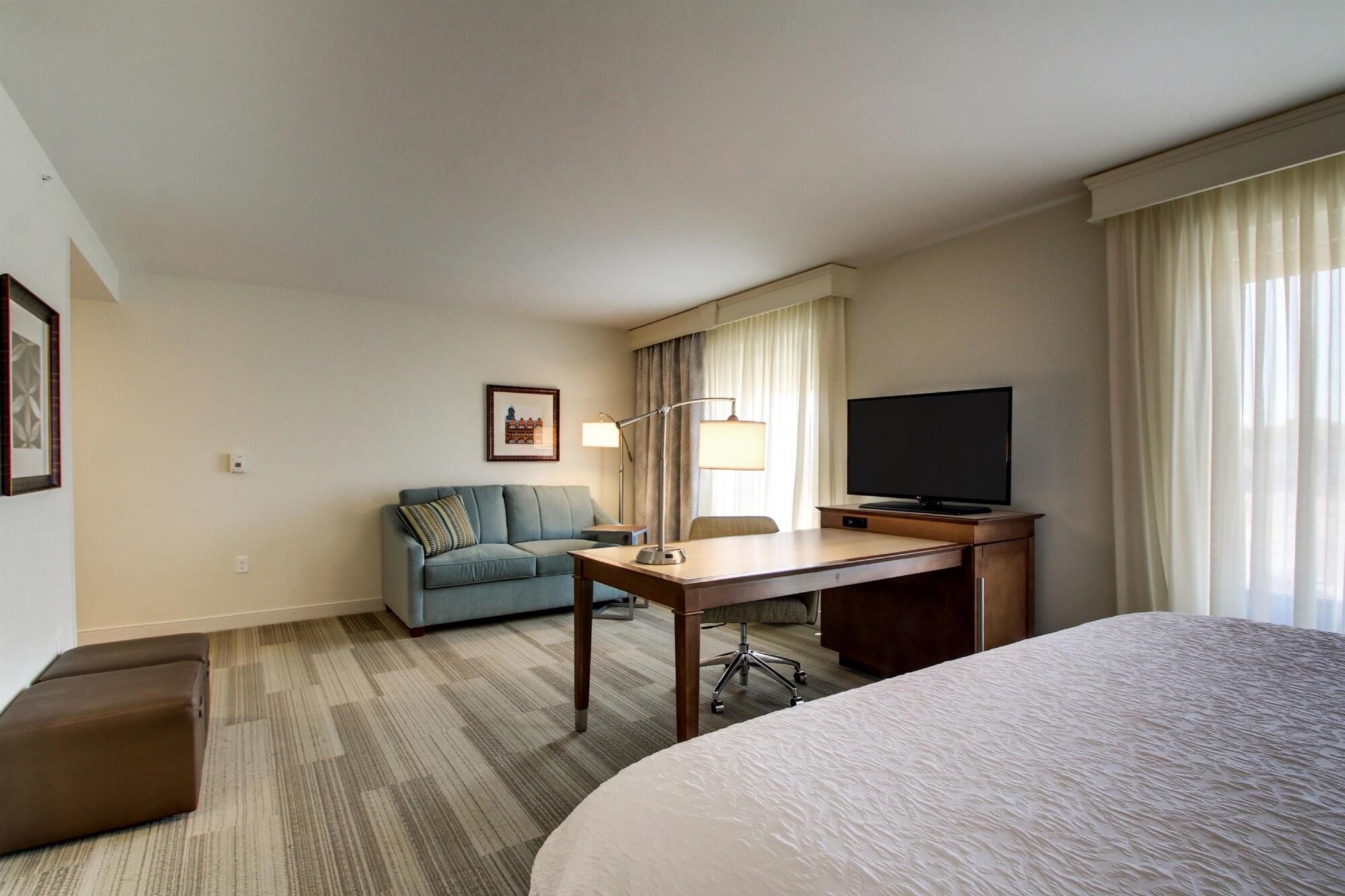 Hampton Inn & Suites Milwaukee West West Allis Bagian luar foto