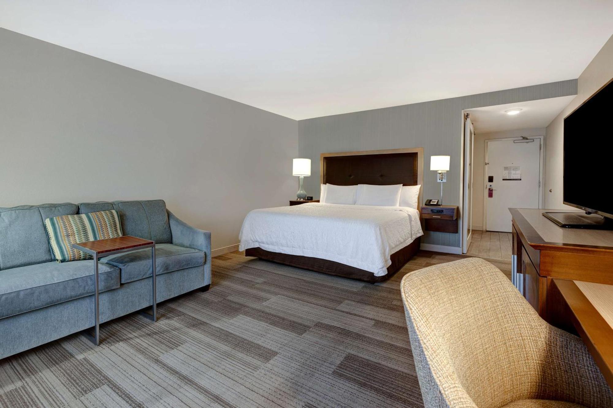 Hampton Inn & Suites Milwaukee West West Allis Bagian luar foto