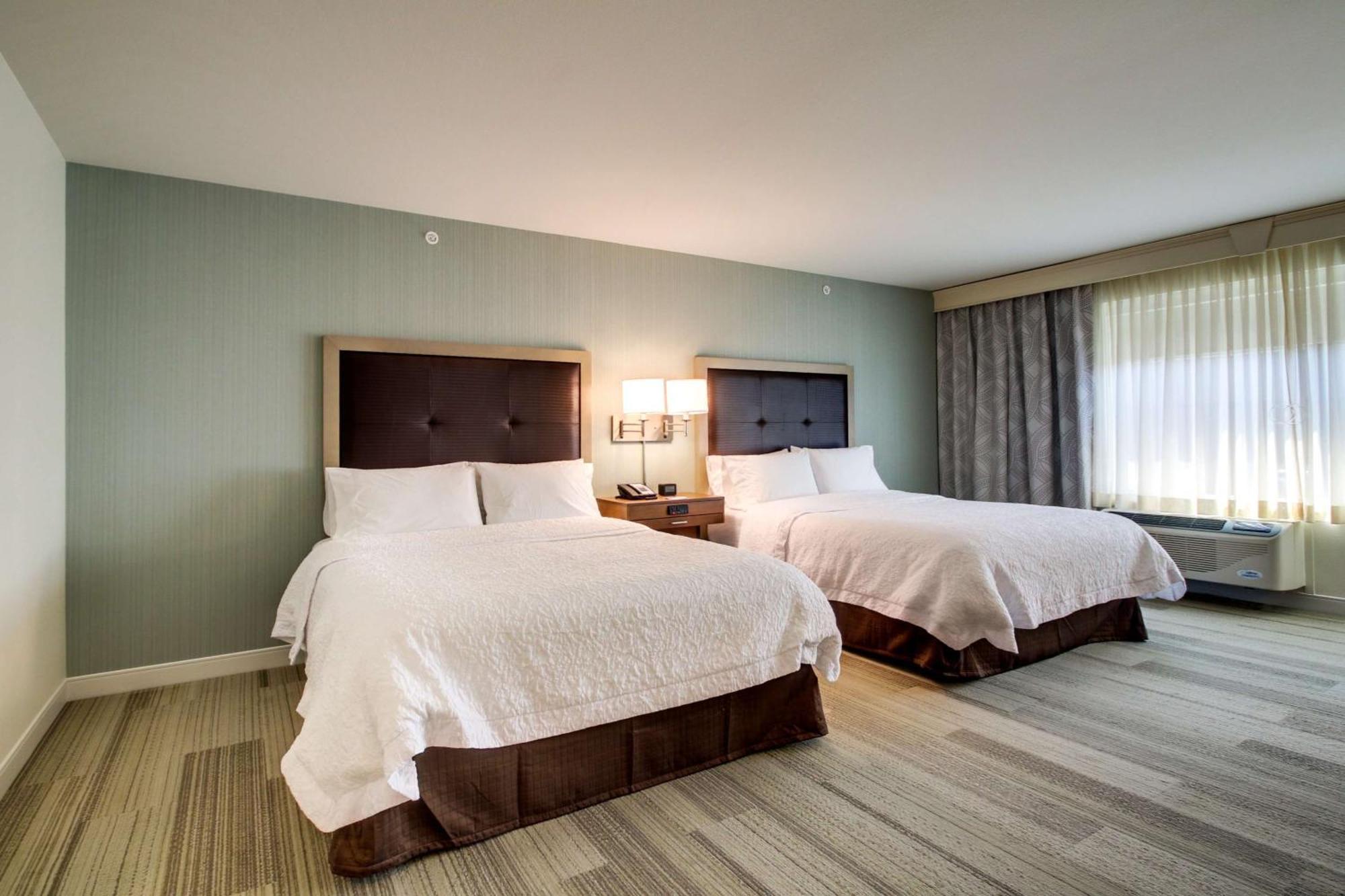 Hampton Inn & Suites Milwaukee West West Allis Bagian luar foto